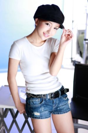 女同学玩我jiji好爽