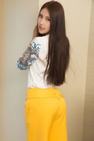 浴室里强摁做开腿呻吟的漫画图片