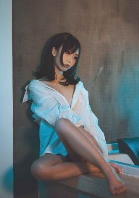 夫人别抠了你老公有亿万家产短剧